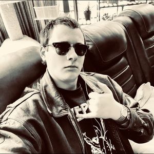 Meet your Posher, Zander